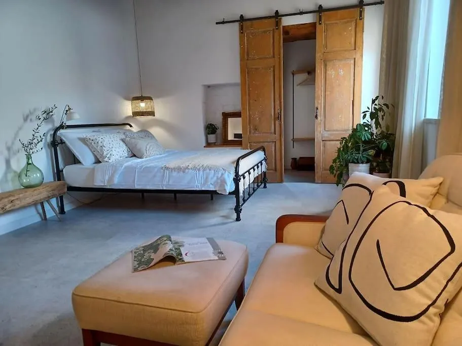 Tres Virtutes Apartment Pula