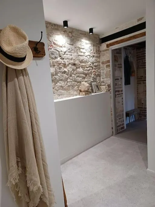 Tres Virtutes Apartment Pula