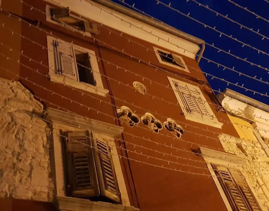 Tres Virtutes Apartment Pula