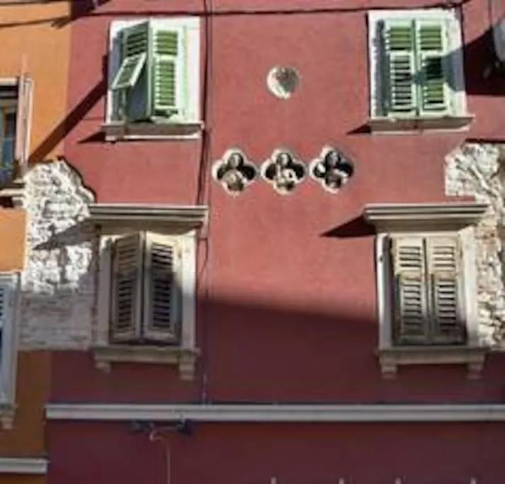 Tres Virtutes Apartment Pula