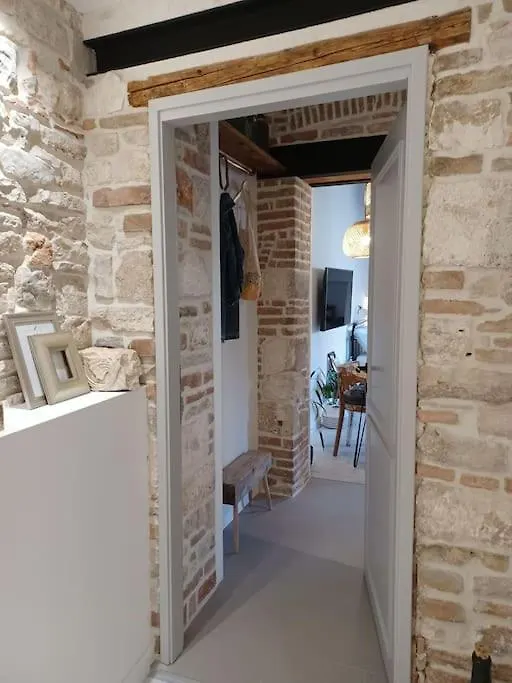 Tres Virtutes Apartment Pula