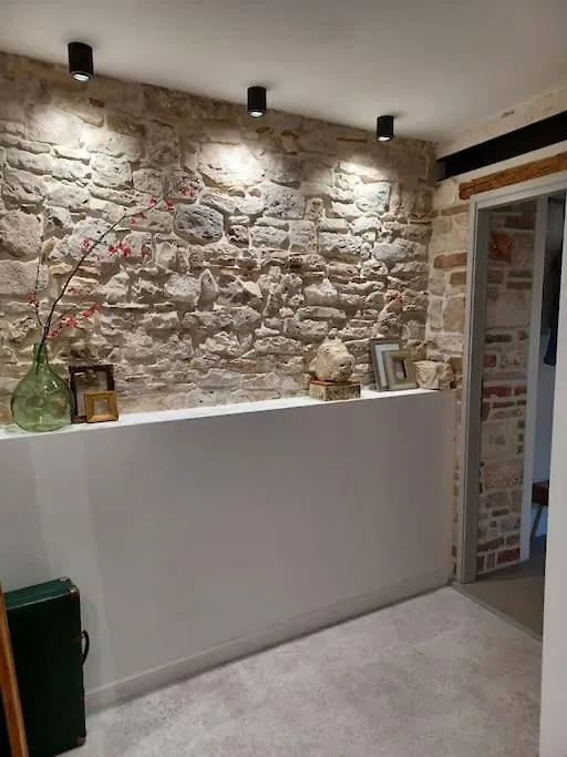 Tres Virtutes Apartment Pula